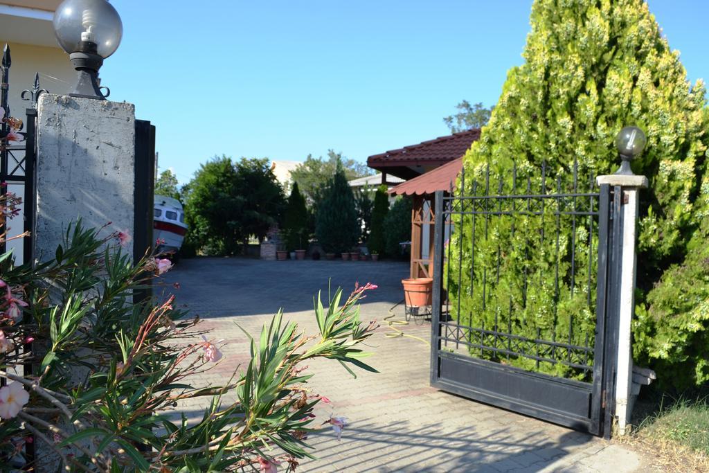 Apartments Elizabet Dojran Экстерьер фото